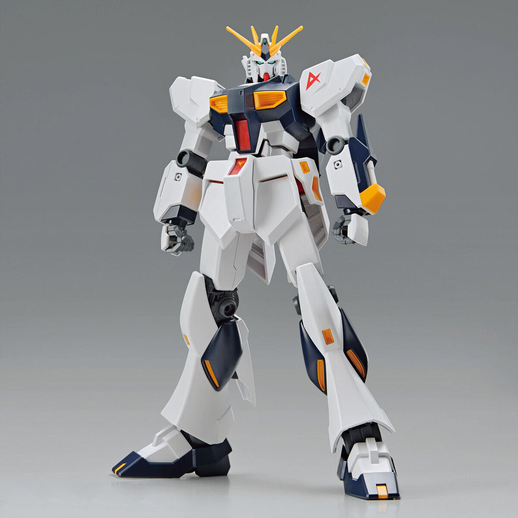Bandai EG 1/144 ν Gundam (3L)